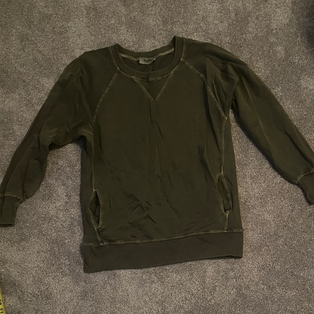 Zenana Outfitters Women’s Dark Green Crewneck Sweater